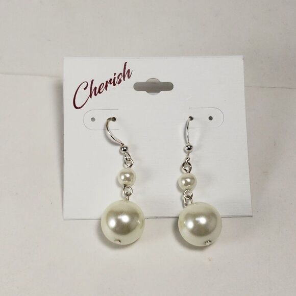 Women's Stylish Polished Silver tone Drop Dangle Design Beaded Earrings - Picture 4 of 5